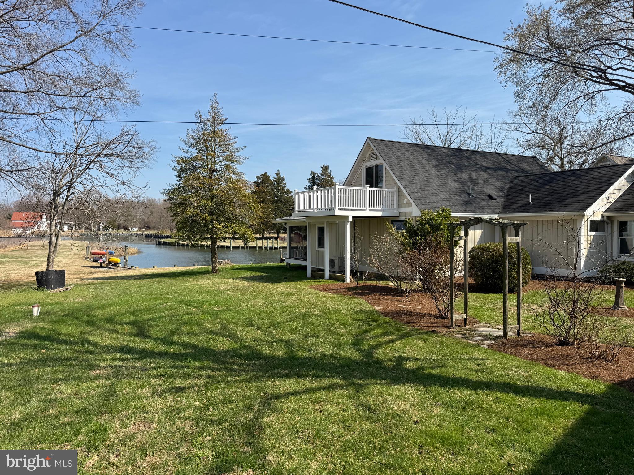 1268 Hayes Road Shady Side, MD 20764 - Photo 24 of 35 Side View
