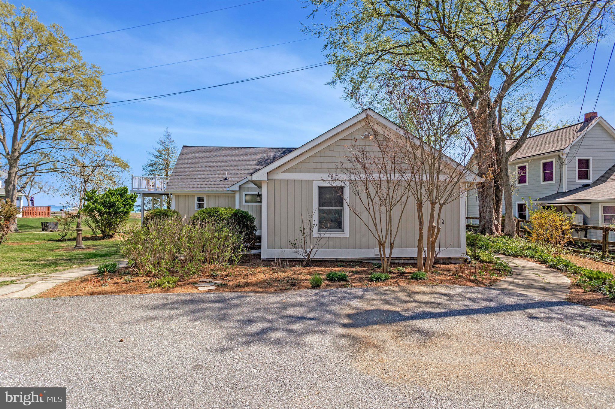 1268 Hayes Road Shady Side, MD 20764 - Photo 5 of 72 Front