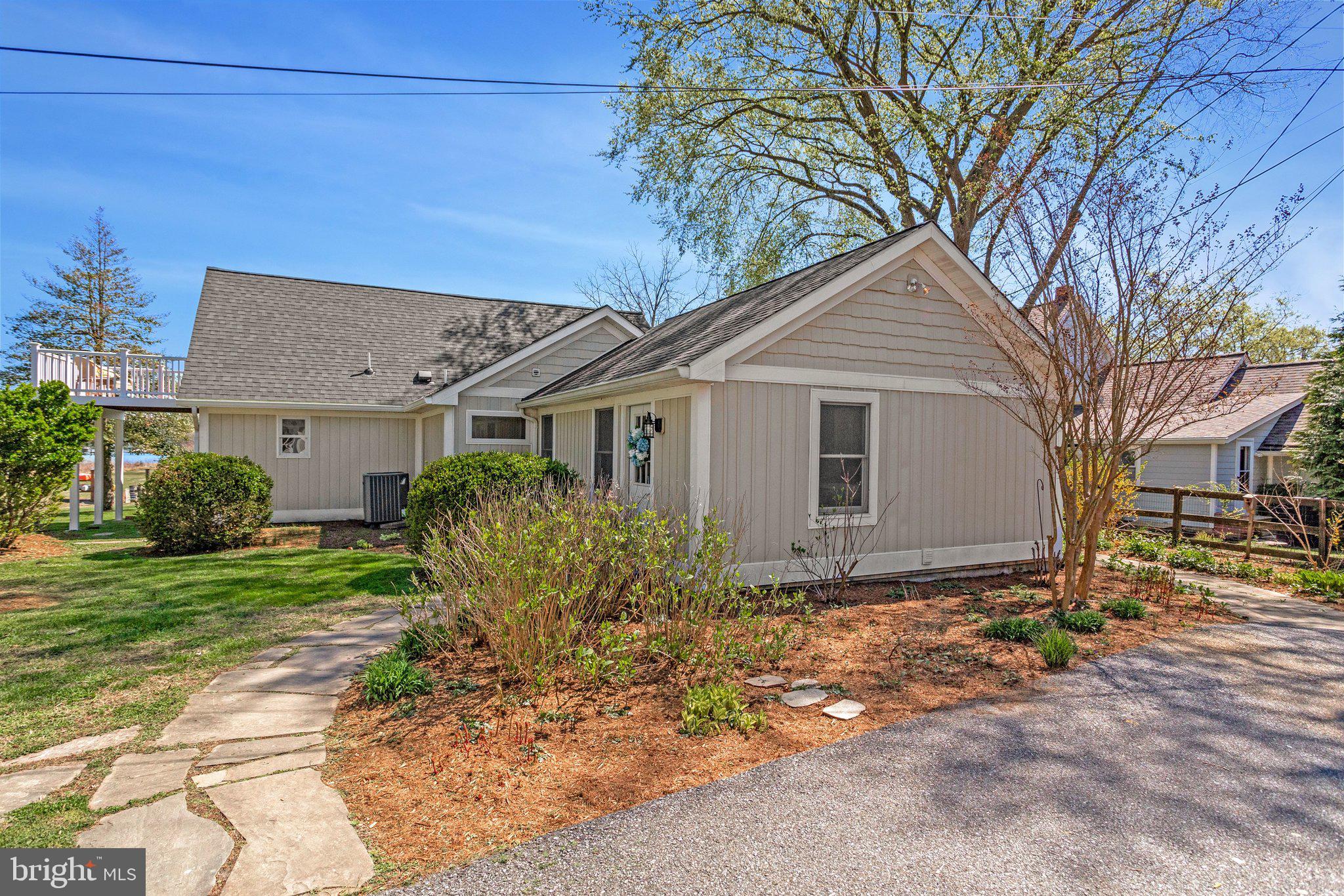1268 Hayes Road Shady Side, MD 20764 - Photo 6 of 72 Front