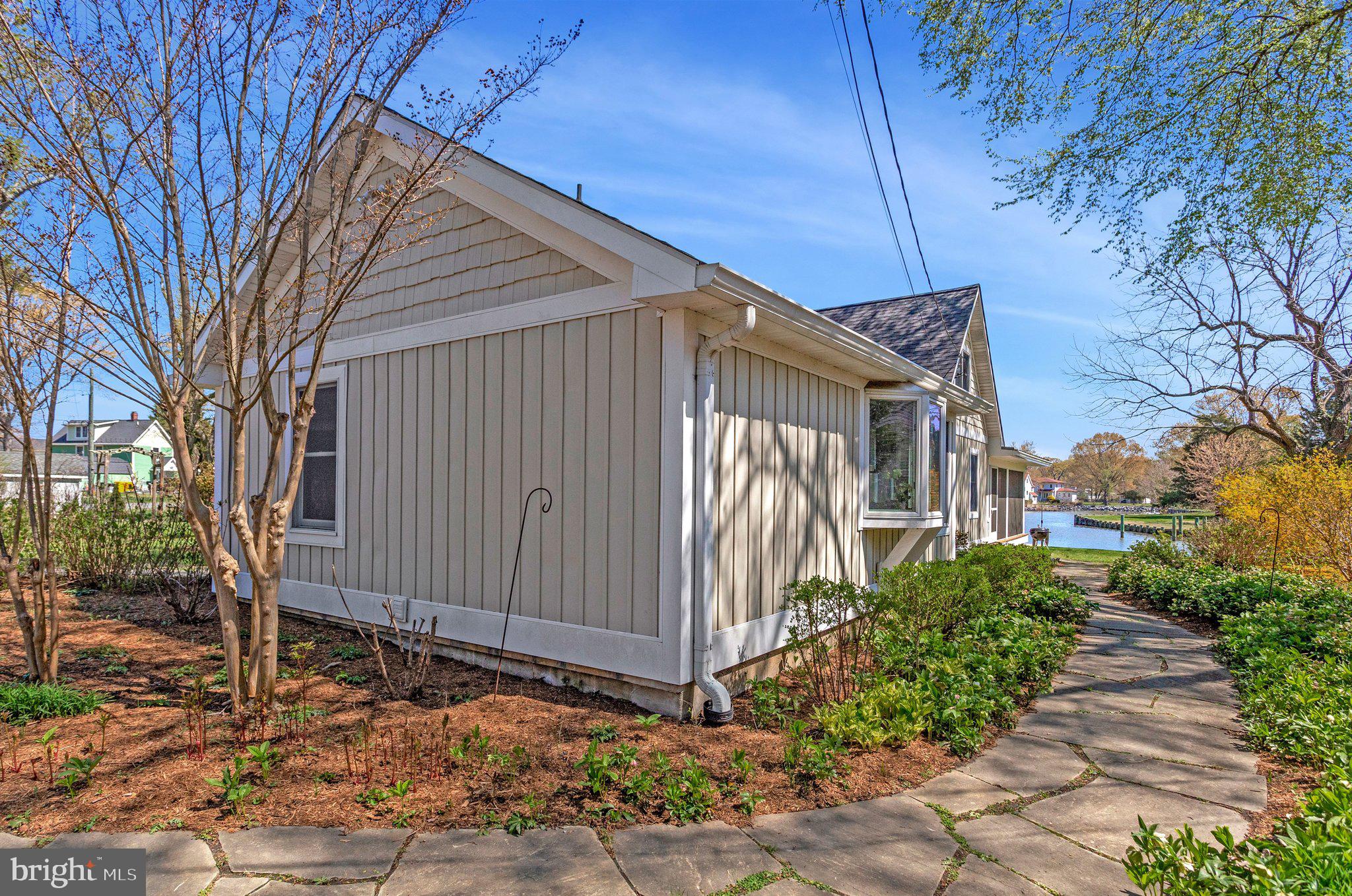 1268 Hayes Road Shady Side, MD 20764 - Photo 66 of 72 Side View
