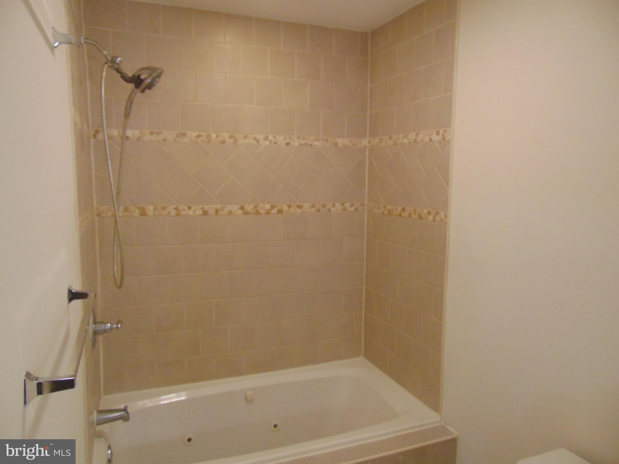 1605 Timber Creek Road Lindenwold, NJ 08021 - Photo 17 of 25