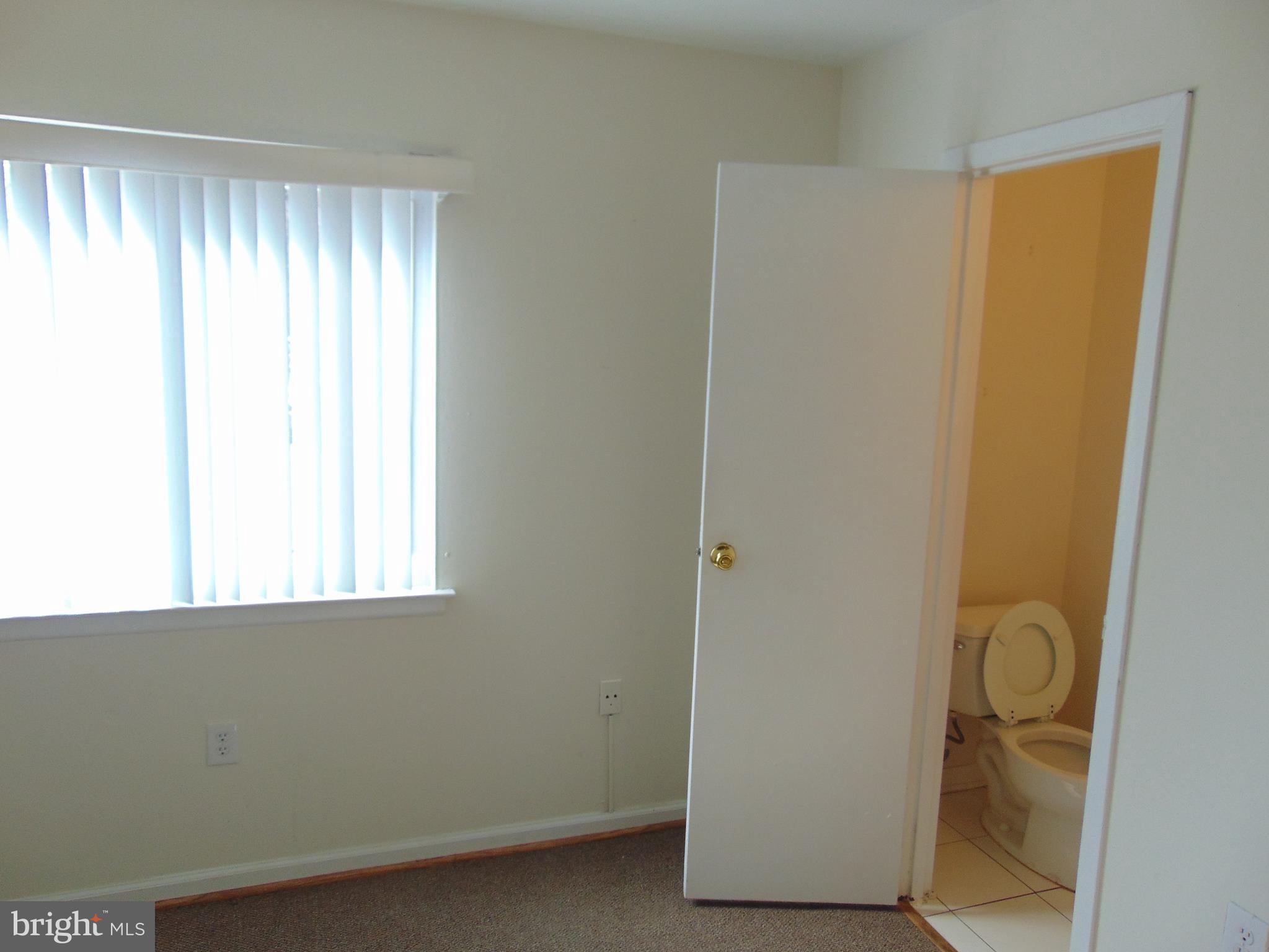 1605 Timber Creek Road Lindenwold, NJ 08021 - Photo 6 of 25