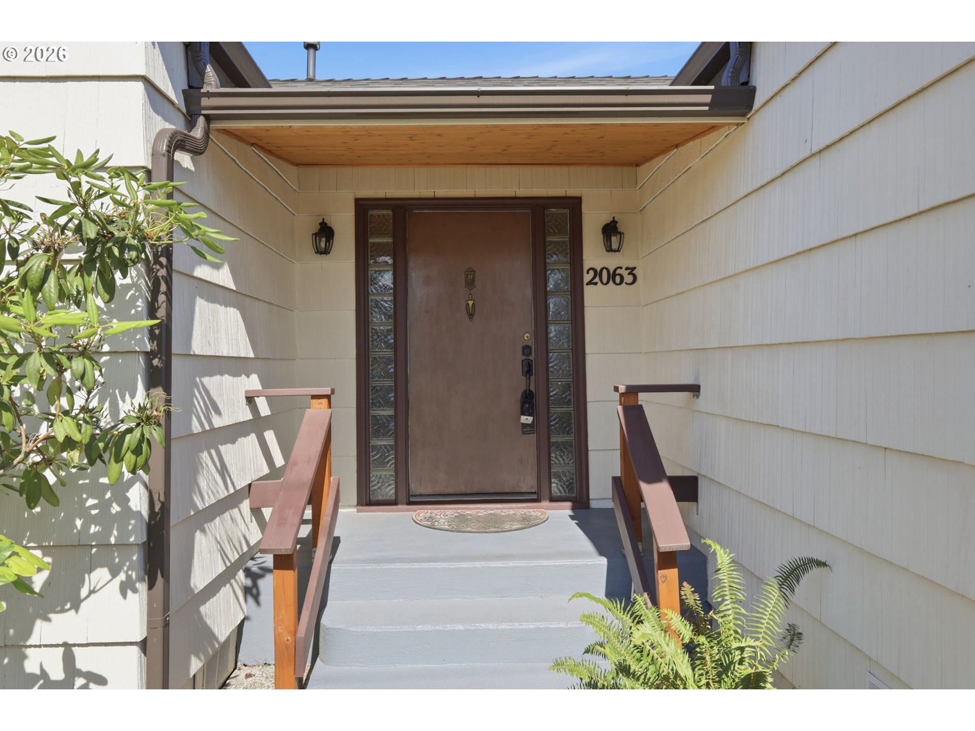 2063 2nd Street Springfield, OR 97477 - Photo 4 of 45