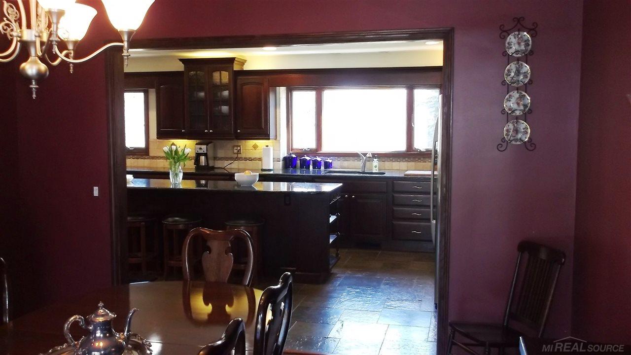2147 Kennedy Drive Rochester Hills, MI 48309 - Photo 8 of 34