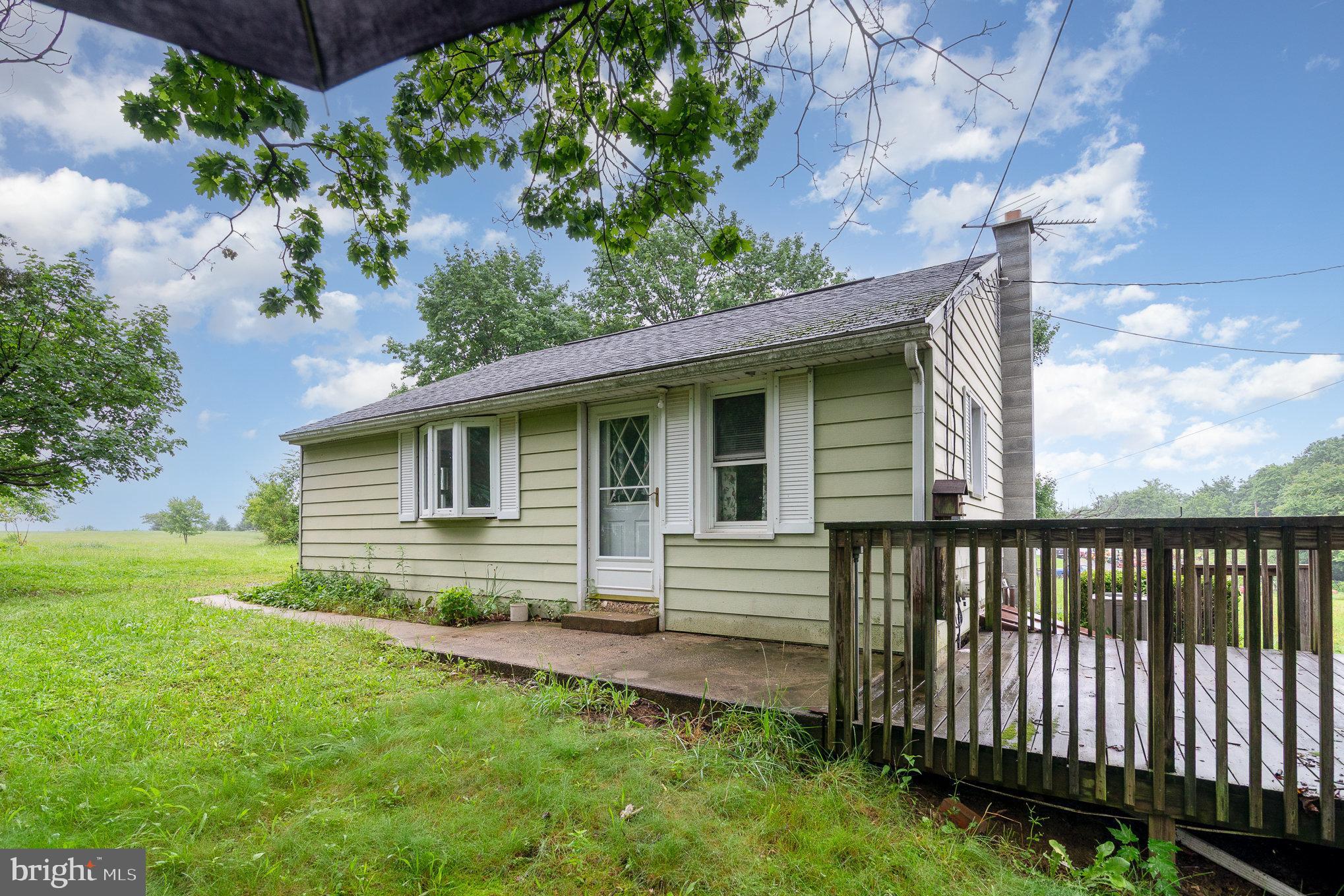 10 Yorwick Road Carlisle, PA 17013 - Photo 3 of 23 Gallery Image 3