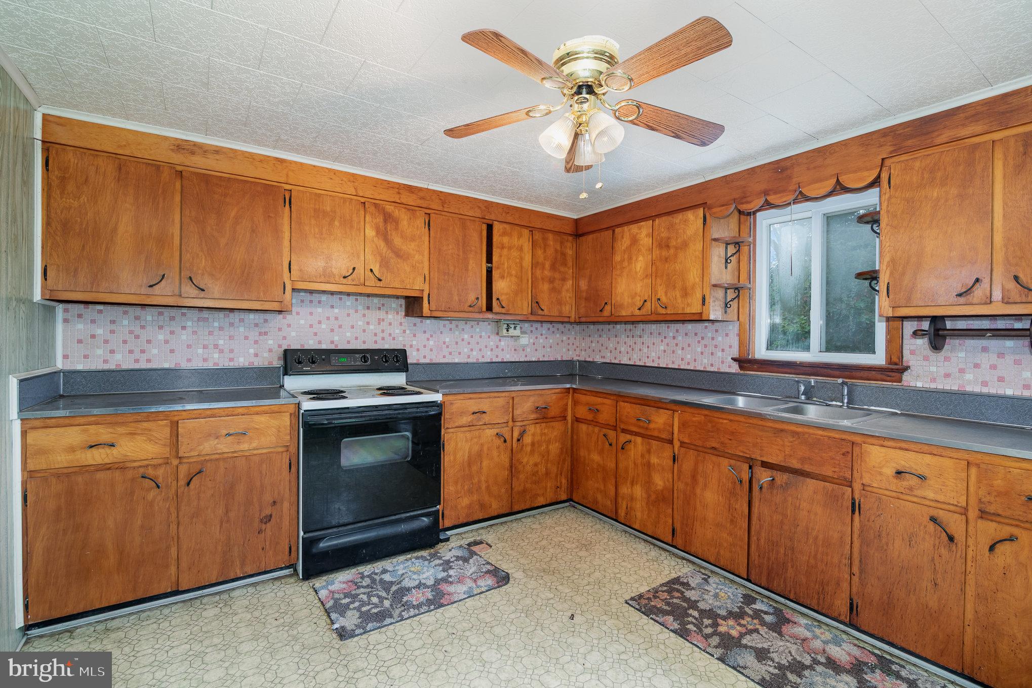 10 Yorwick Road Carlisle, PA 17013 - Photo 5 of 23 Gallery Image 5