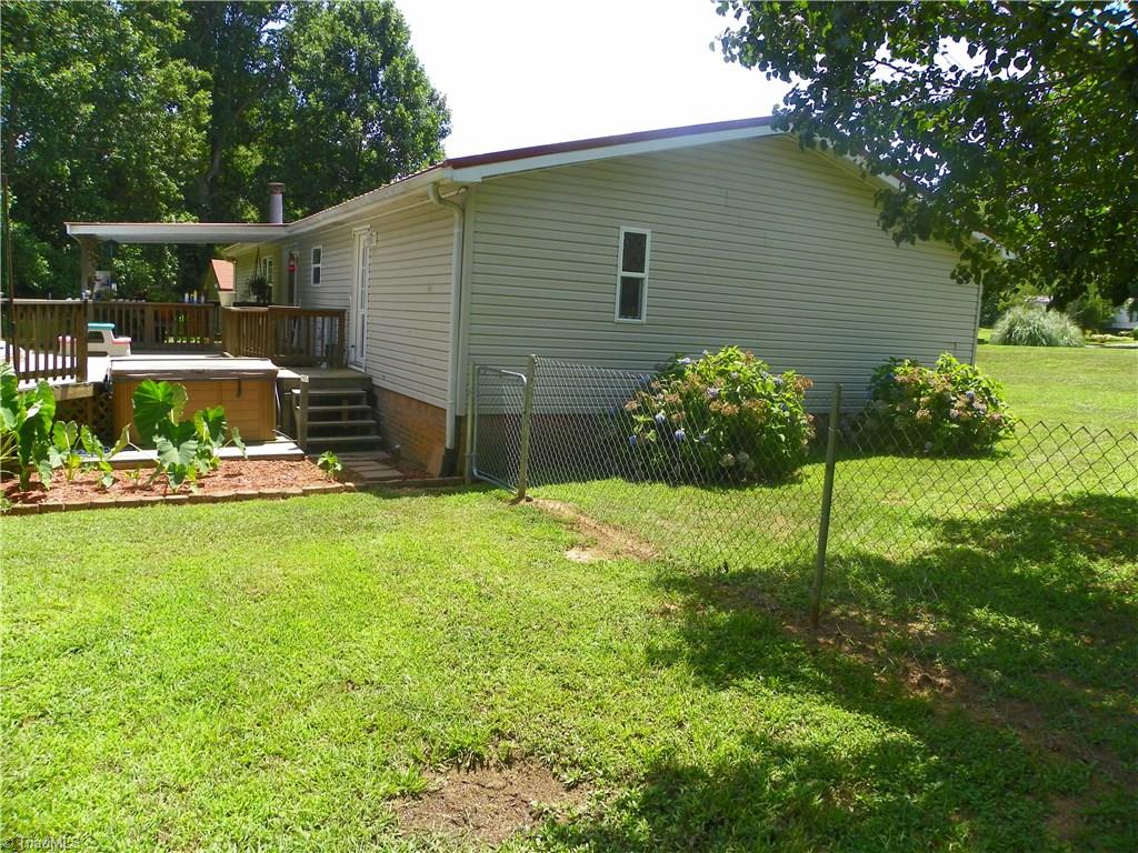 288 West Grove Road Lexington, NC 27295 - Photo 11 of 17 Side View