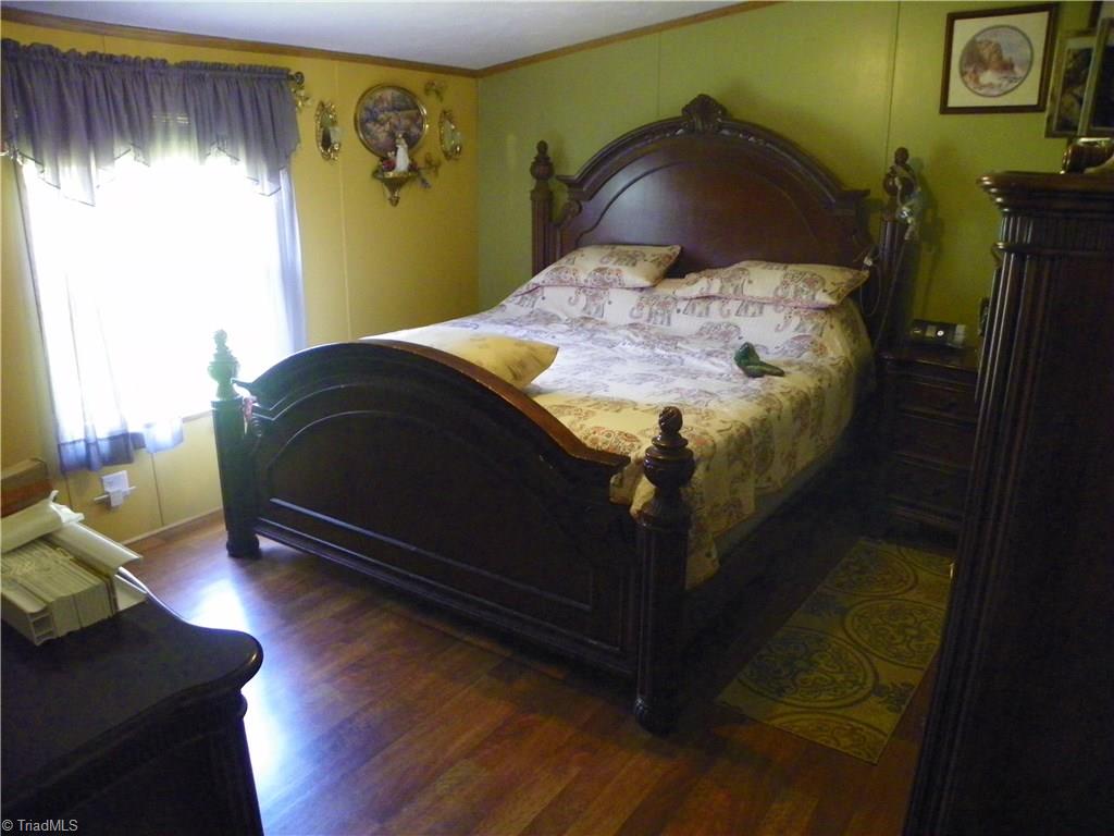288 West Grove Road Lexington, NC 27295 - Photo 5 of 17 Master Bedroom