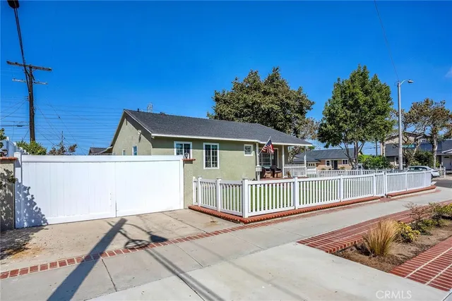 $1,499,000 | 19219 Beckworth Avenue, Torrance, CA 90503