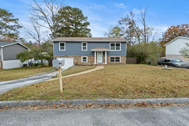 $300,000 | 4060 East Freedom Circle, Ooltewah, TN 37363