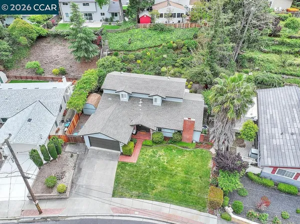 $1,075,000 | 425 Roanoke Drive, Martinez, CA 94553
