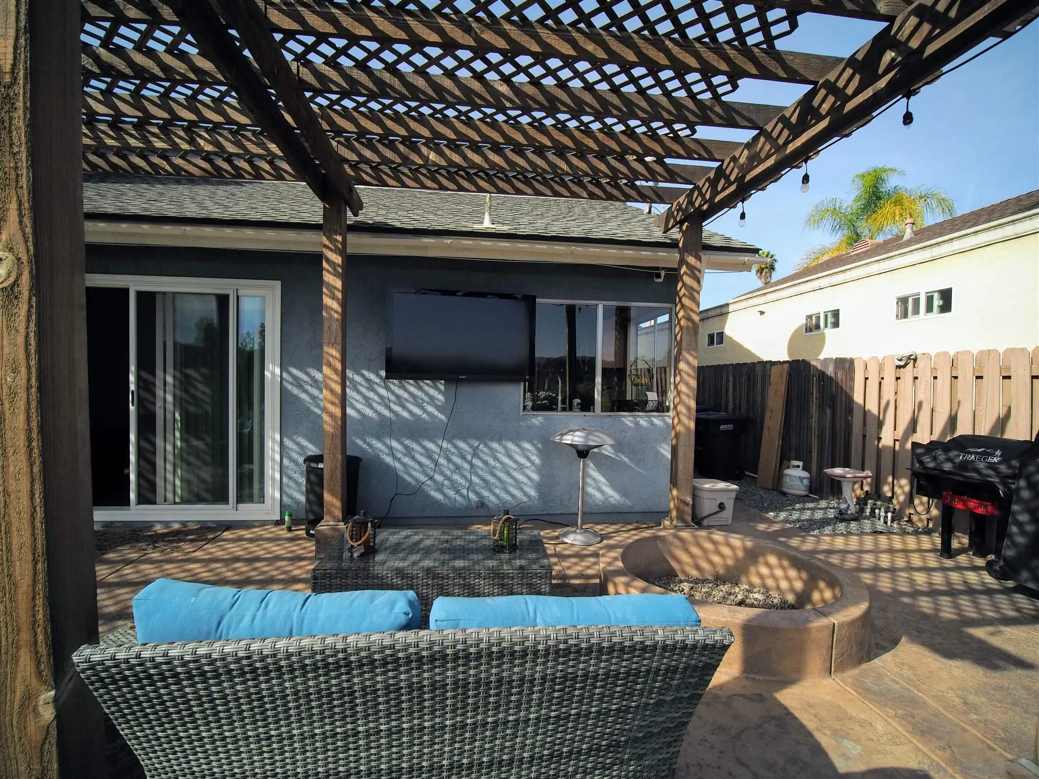 2701 Ledgetop Place Spring Valley, CA 91977 - Photo 8 of 47 Gallery Image 8