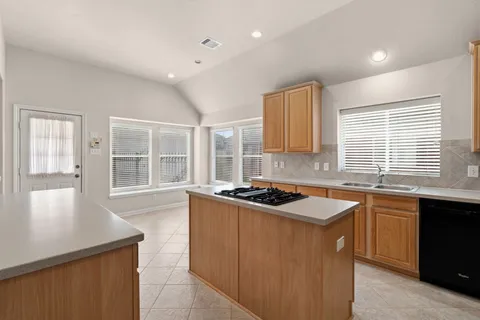 $365,000 | 9122 Sunny Ridge Drive, Houston, TX 77095