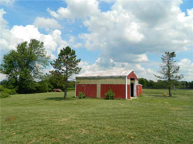 9020 Nioga-Toops Road Mount Sterling, OH 43143 - Photo 12 of 25