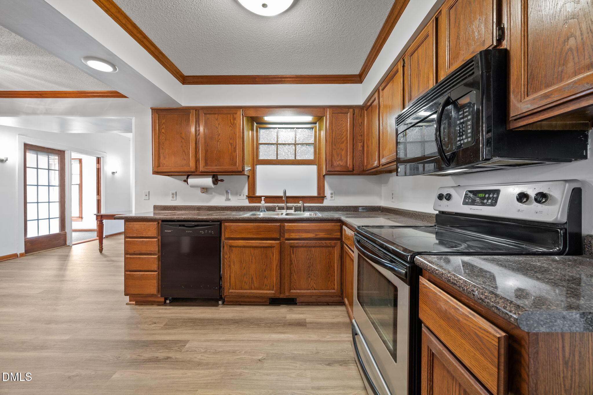 6505 Wooden Shoe Lane Raleigh, NC 27613 - Photo 13 of 33 21-web-or-mls-IMG_2491