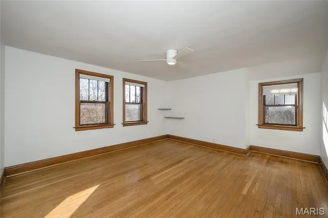 $1,175,000 | 8000 Venetian Drive, St. Louis, MO 63105