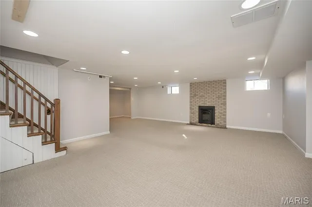 $1,175,000 | 8000 Venetian Drive, St. Louis, MO 63105