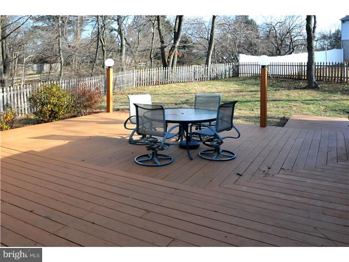 376 Welsh Road Huntingdon Valley, PA 19006 - Photo 17 of 24