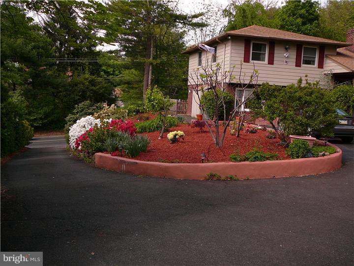 376 Welsh Road Huntingdon Valley, PA 19006 - Photo 21 of 24