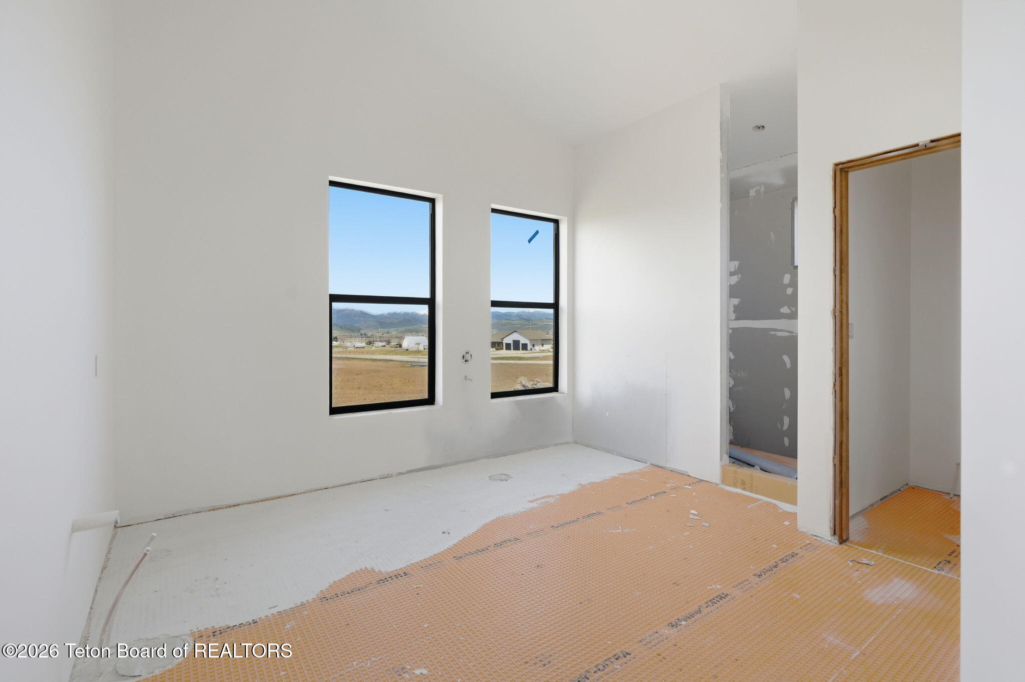 204 Dick Casull Loop Freedom, WY 83120 - Photo 18 of 56 Master Bath