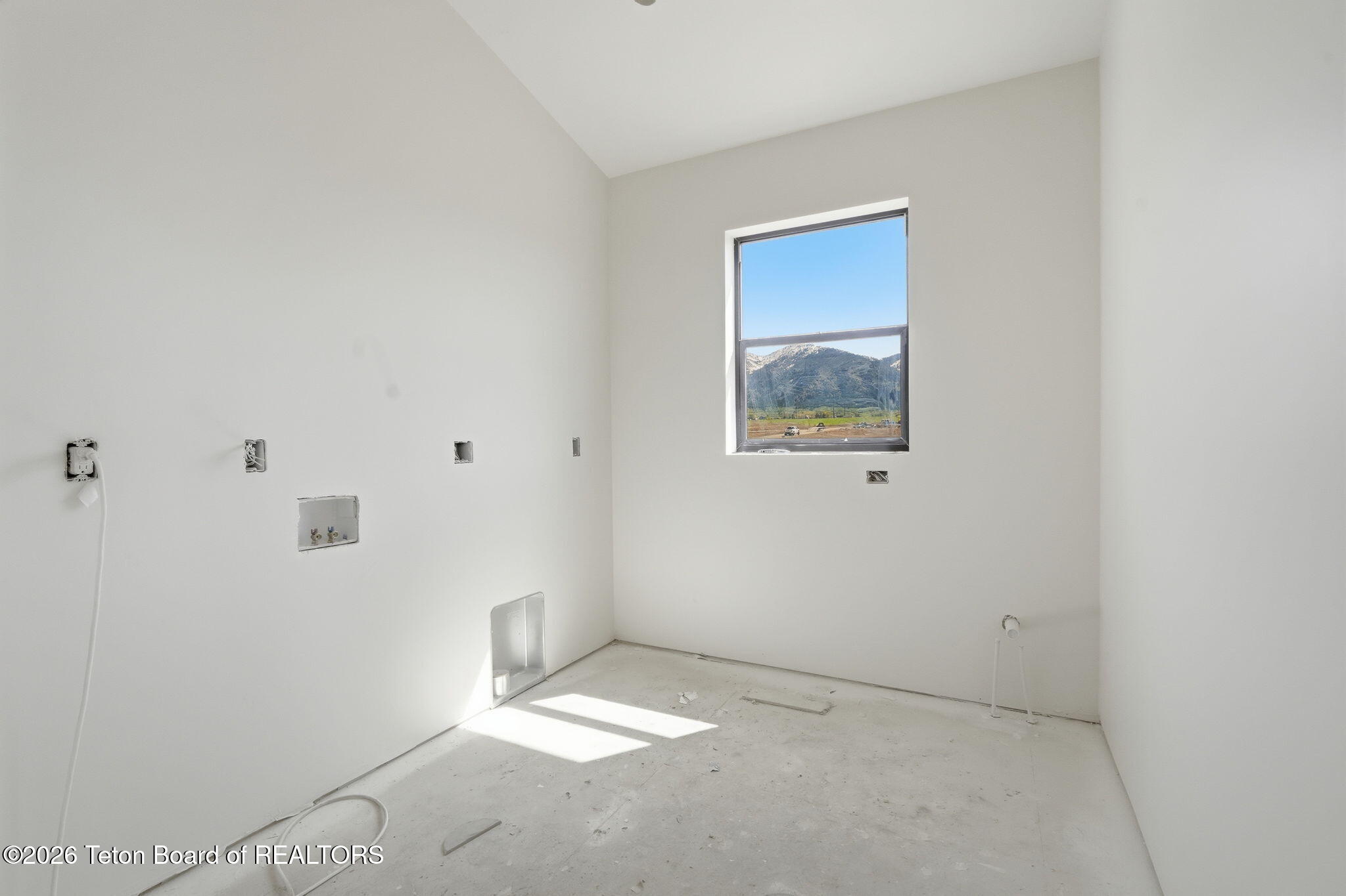 204 Dick Casull Loop Freedom, WY 83120 - Photo 43 of 56 Main Level Full Bath
