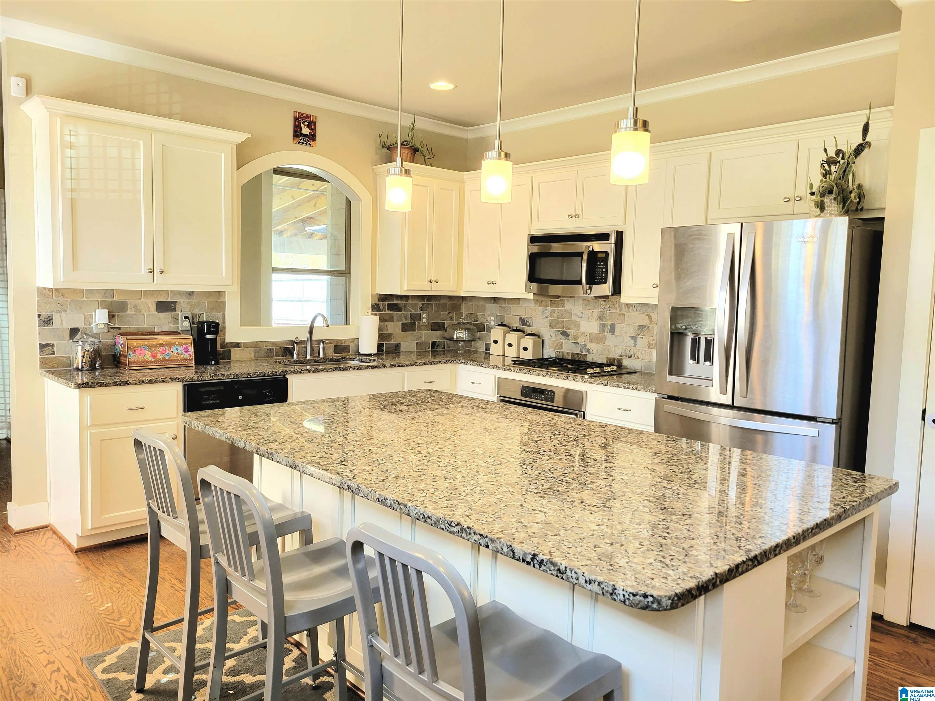 1040 Evan Circle Chelsea, AL 35043 - Photo 9 of 29