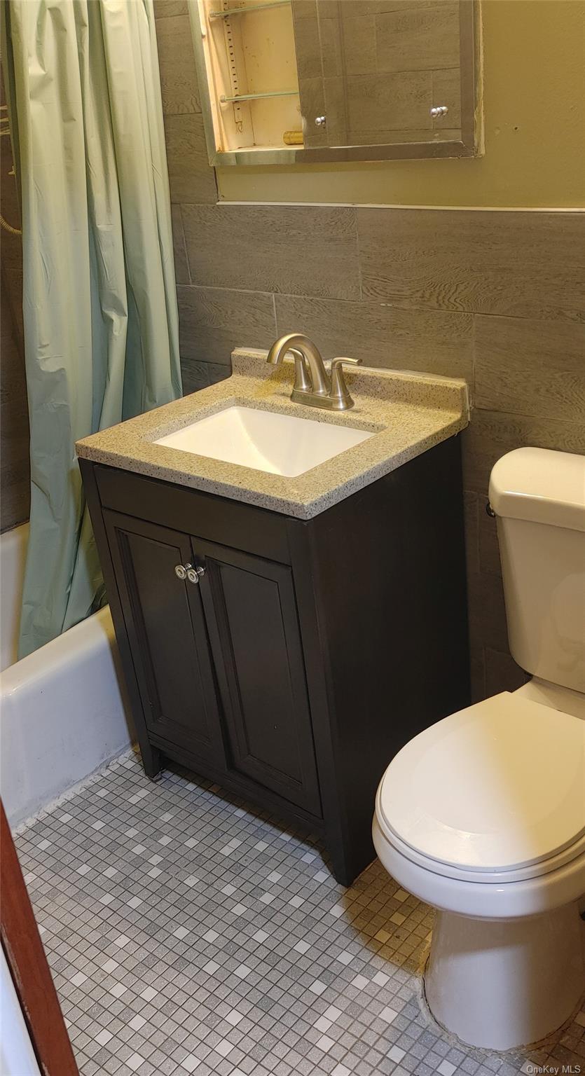 106 Union Road, Unit 3J Spring Valley, NY 10977 - Photo 11 of 15 a bathroom with a sink and a toilet