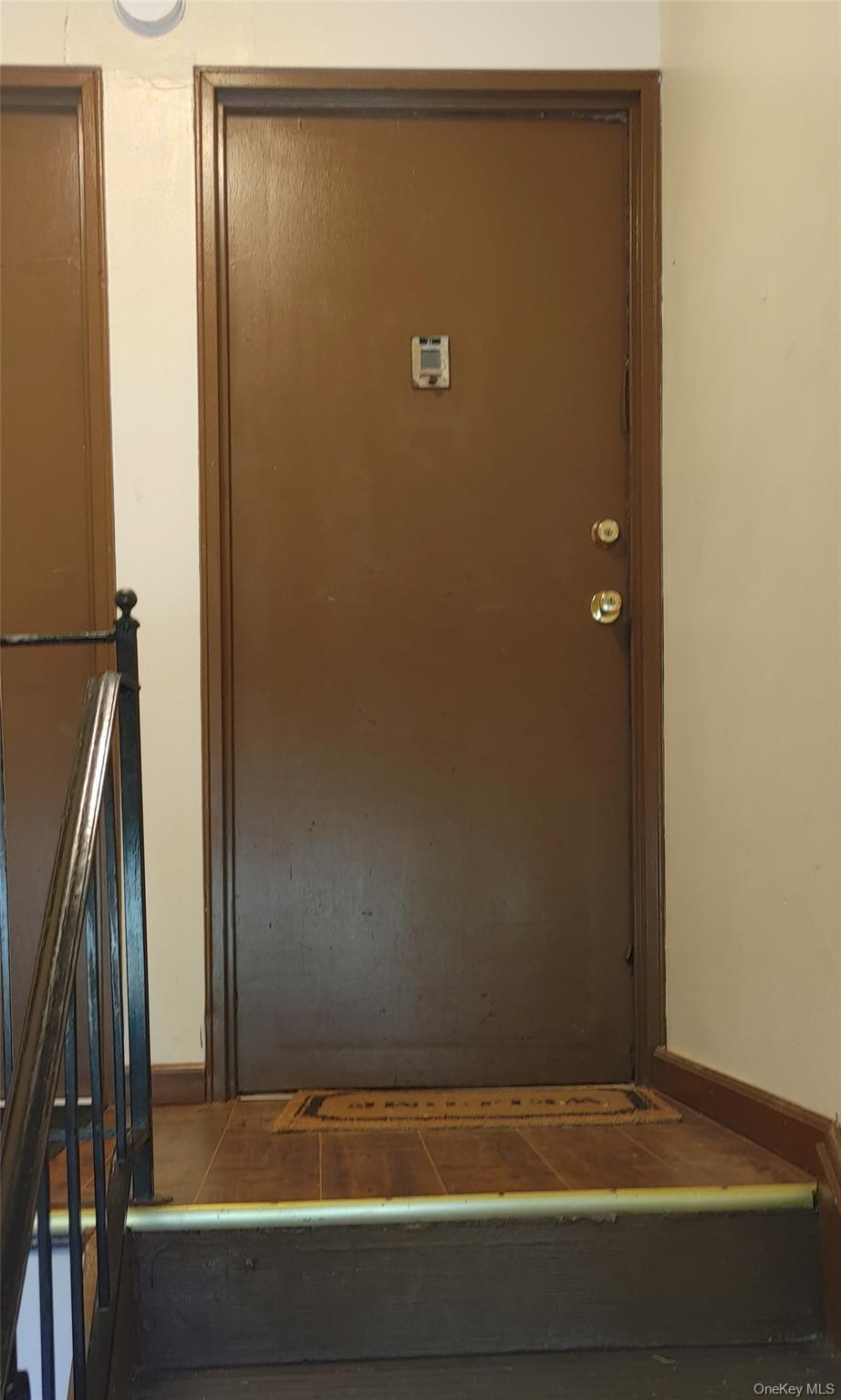 106 Union Road, Unit 3J Spring Valley, NY 10977 - Photo 2 of 15 a bathroom with a bathtub
