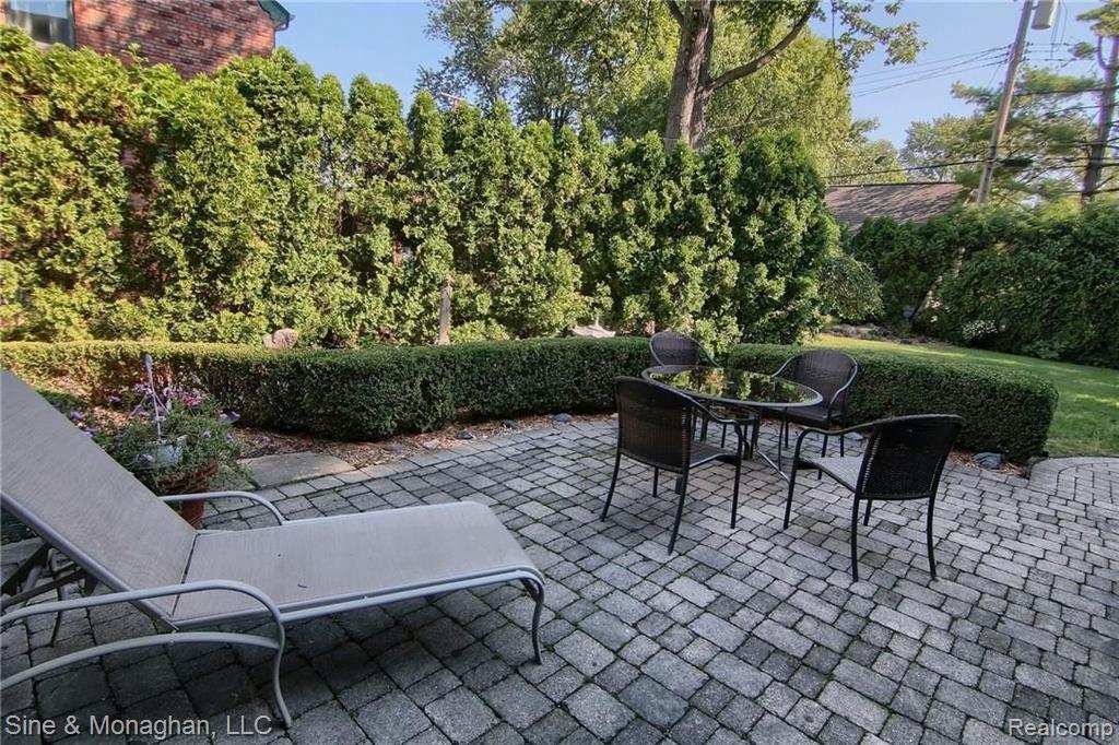 904 Pemberton Road Grosse Pointe Park, MI 48230 - Photo 27 of 30