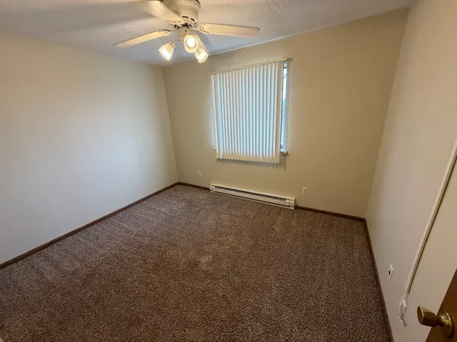 $1,100 | 352 North Birch Street, Unit 10, Manteno, IL 60950