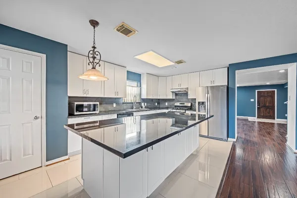 $2,500 | 16326 Virginia Grace Drive, Sugar Land, TX 77498