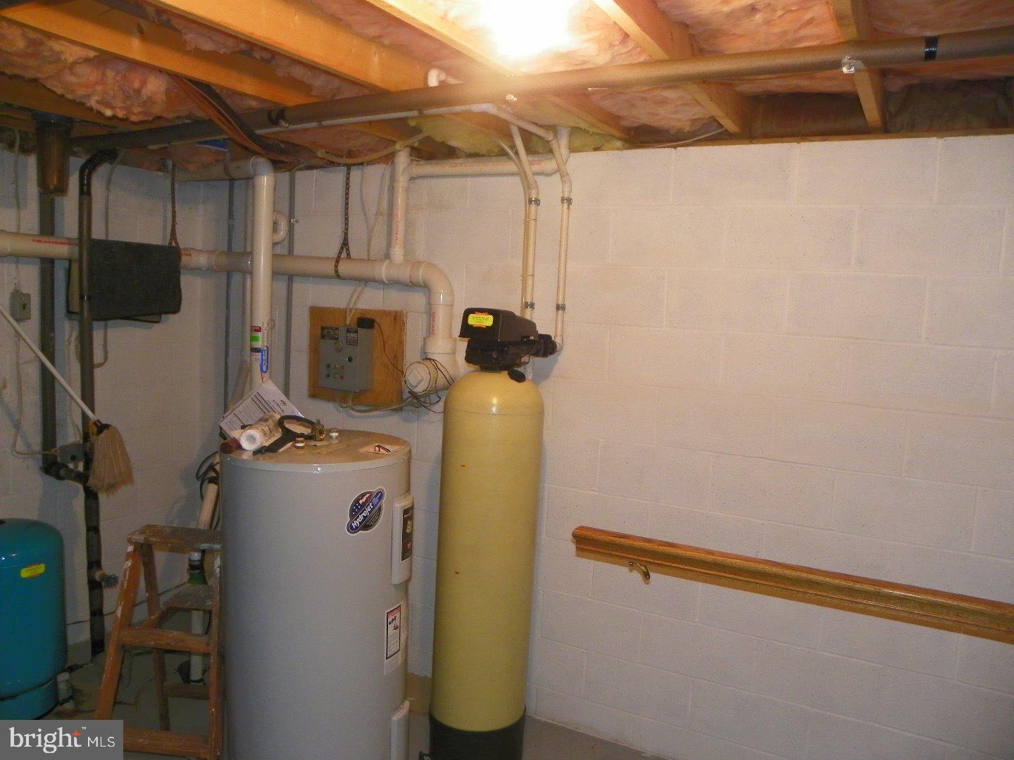 27 Isabella Road Elverson, PA 19520 - Photo 9 of 19 Basement