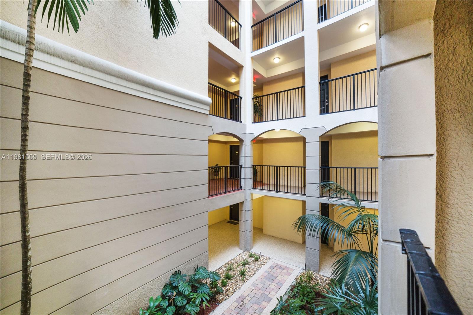 17145 North Bay Road, Unit 4203 Sunny Isles Beach, FL 33160 - Photo 24 of 50