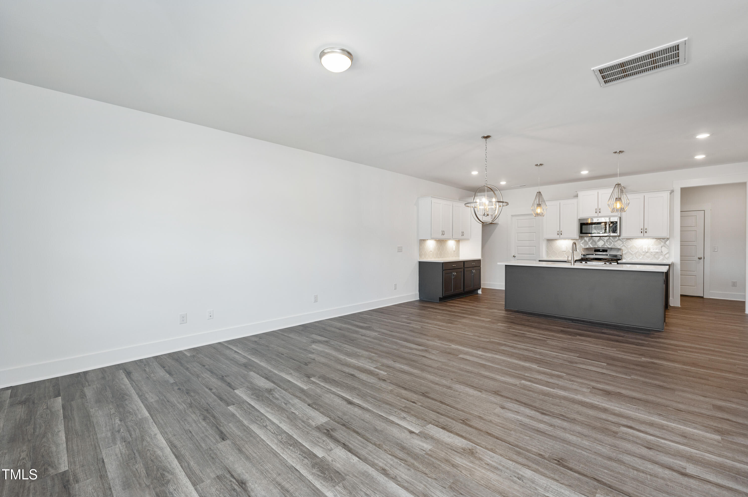 3920 Willow Gate Way Raleigh, NC 27604 - Photo 2 of 21 AP2-0303_Someway_B_Family-Kitchen