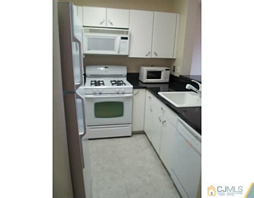 1011 Edpas Road New Brunswick, NJ 08901 - Photo 6 of 11