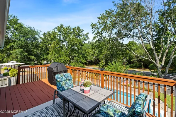 $660,000 | 10 Cove Court, Howell, NJ 07731