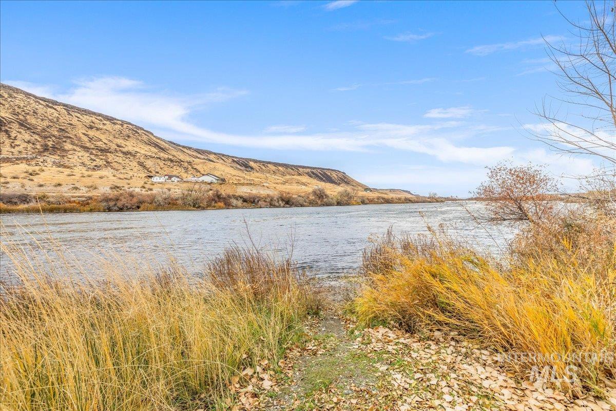 10514 Airpark Loop Road Melba, ID 83641 - Photo 46 of 50