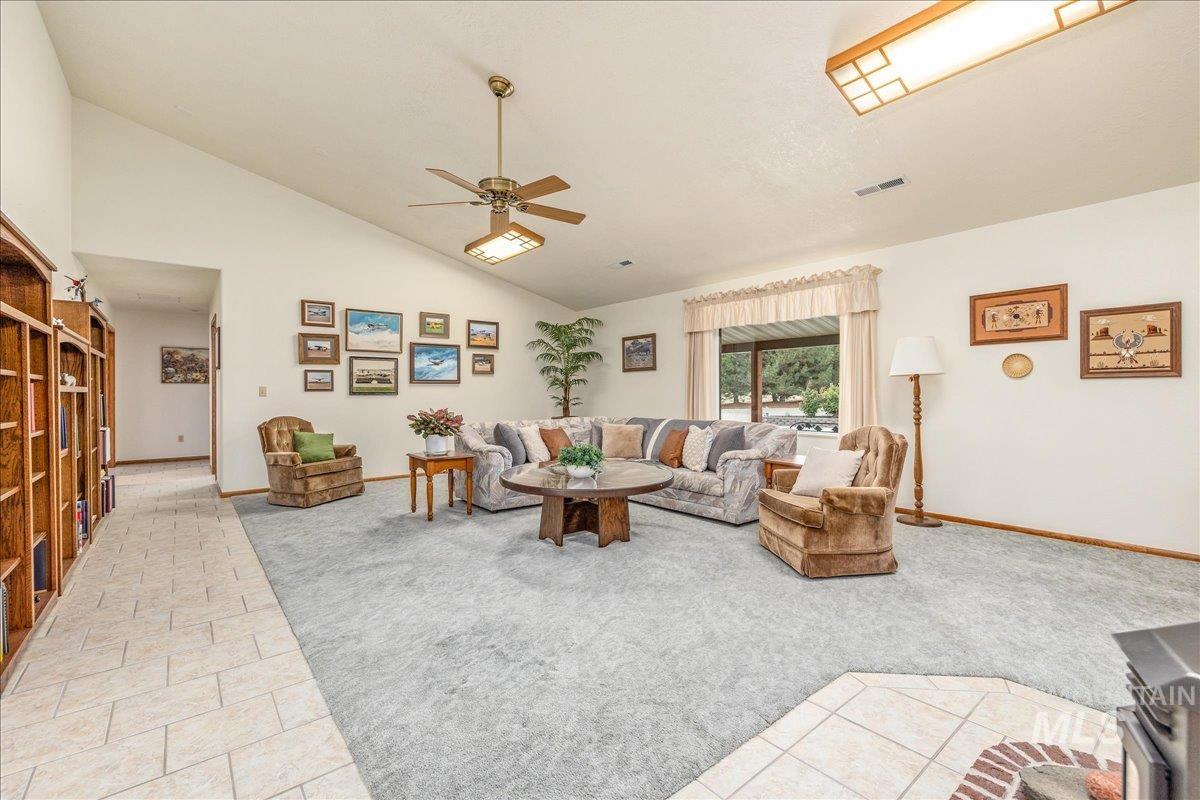 10514 Airpark Loop Road Melba, ID 83641 - Photo 7 of 50