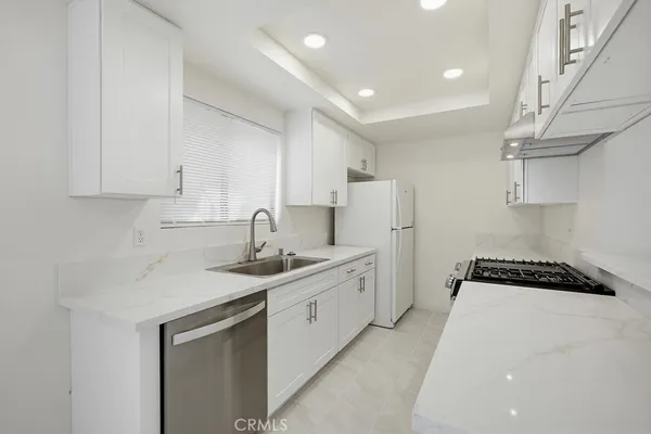 $3,200 | 4881 Vista Drive, Unit 3, Huntington Beach, CA 92649