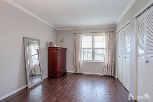 $359,000 | 88 Crabapple Lane, Franklin Park, NJ 08823