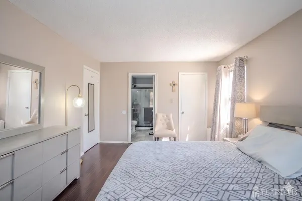 $359,000 | 88 Crabapple Lane, Franklin Park, NJ 08823