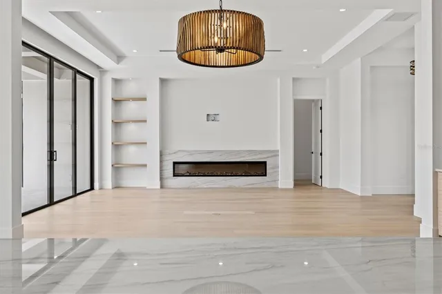 $5,650,000 | 524 Halyard Lane, Longboat Key, FL 34228