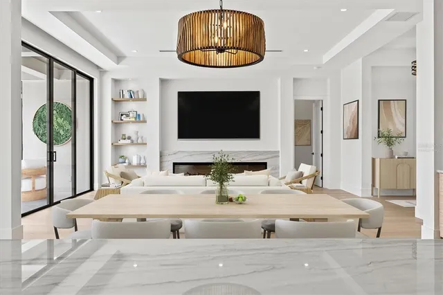 $5,650,000 | 524 Halyard Lane, Longboat Key, FL 34228