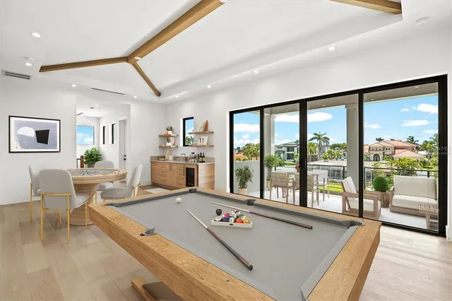 $5,650,000 | 524 Halyard Lane, Longboat Key, FL 34228
