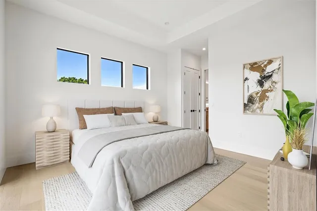 $5,650,000 | 524 Halyard Lane, Longboat Key, FL 34228