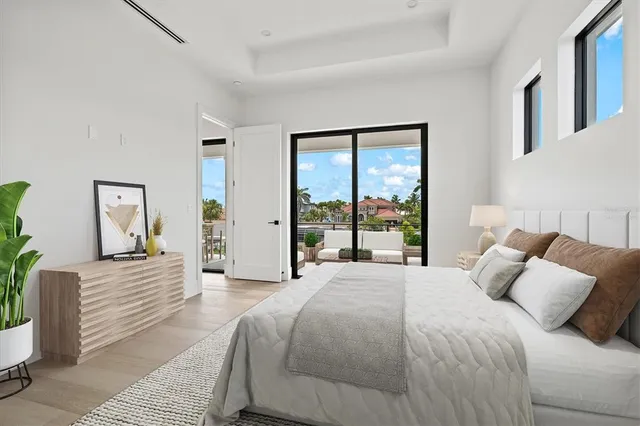 $5,650,000 | 524 Halyard Lane, Longboat Key, FL 34228