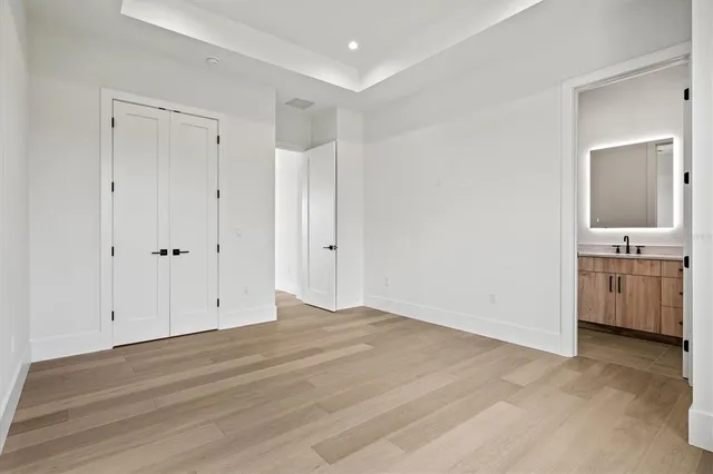 $5,650,000 | 524 Halyard Lane, Longboat Key, FL 34228