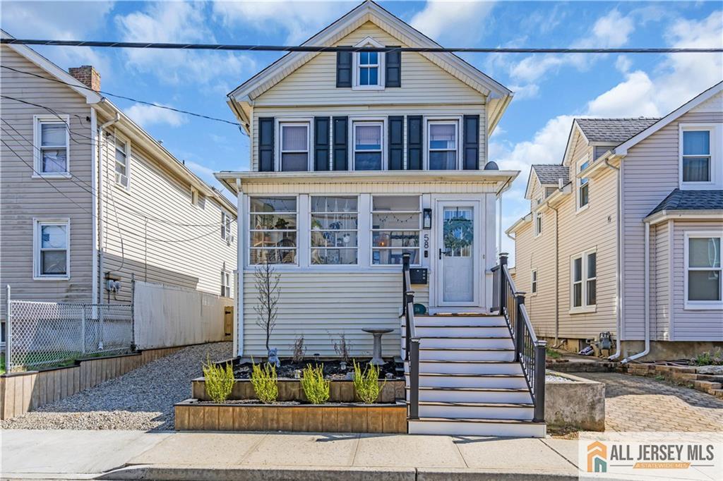 58 3rd Street Keyport, NJ 07735 - Photo 4 of 43 Gallery Image 4