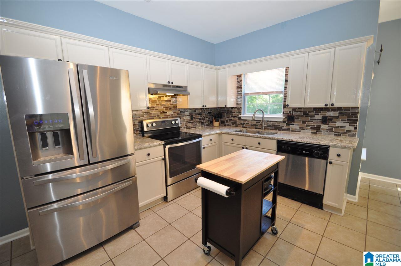 97 Winterhaven Drive Alabaster, AL 35007 - Photo 5 of 7