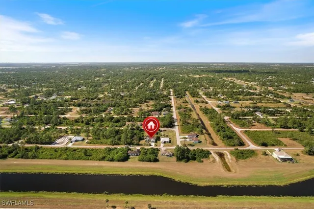 $389,500 | 738 Naples Avenue South, Lehigh Acres, FL 33974